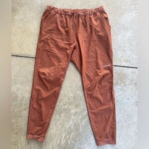 Patagonia Women’s Terrebonne Joggers XL Potter's Red